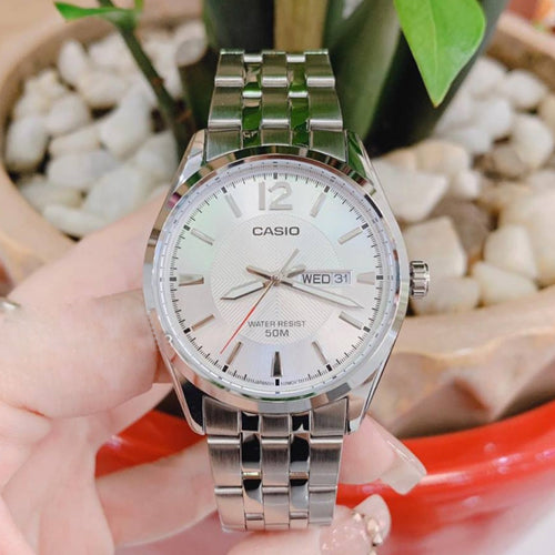 Casio MTP-1335D-7AVDF Stainless Steel Wrist Watch for Men