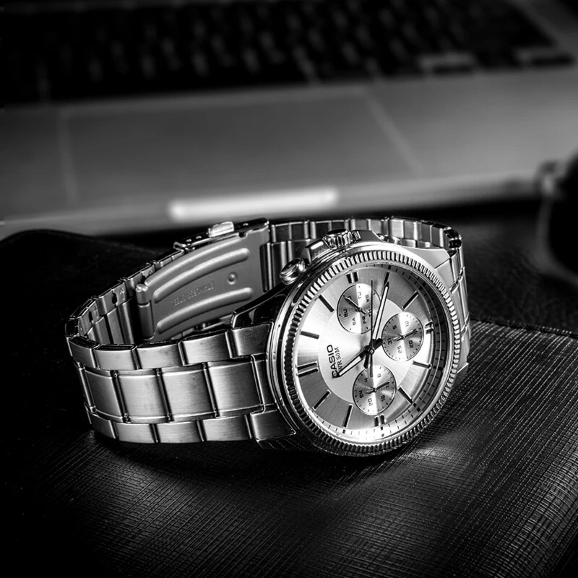 Casio MTP-1375D-7AVDF Stainless Steel Wrist Watch for Men